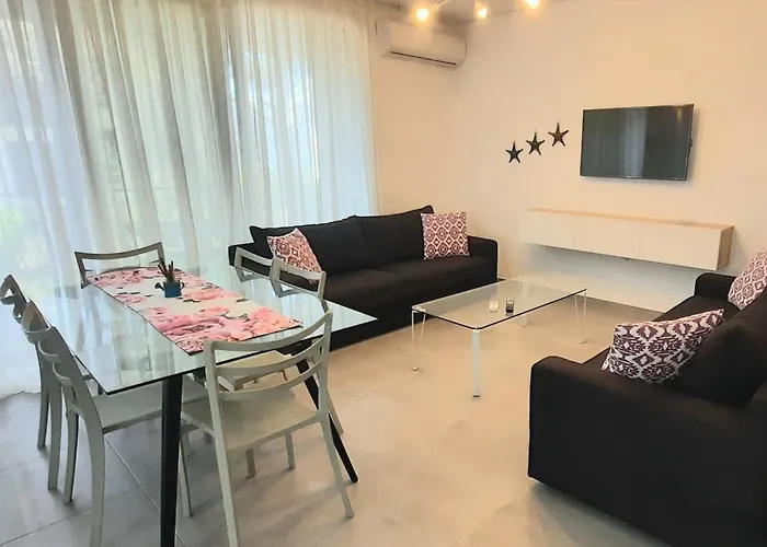 公寓 Comfortable Big Apartment-san Pietro Resort, Lalez, *