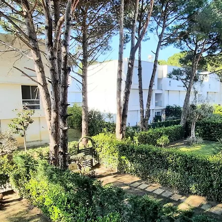 Apartament Comfortable Big Apartment-san Pietro Resort, Lalez, *