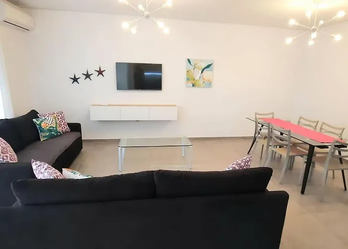 Apartment Comfortable Big Apartment-san Pietro Resort, Lalez, *