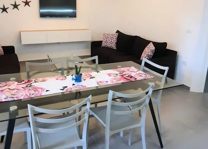 Comfortable Big Apartment-san Pietro Resort, Lalez,